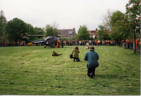 1997 Vianen - 't Wed demonstratie mariniers Nationale Sleepbootdagen